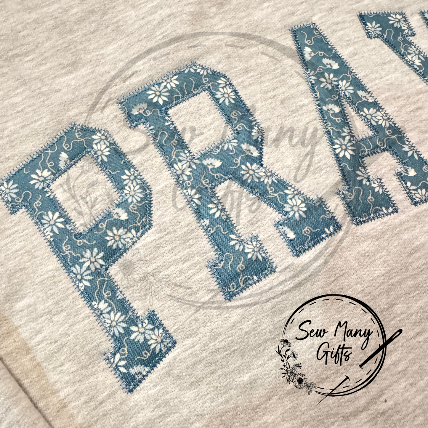 PRAY Gildan Softstyle Sweatshirt